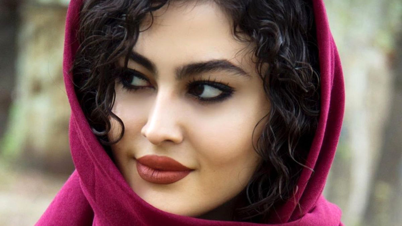مریم مومن زیباترین زن ایرانی شد + فیلم رقص ریز در تولد