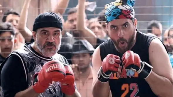 فیلم/ خاطره بامزه مهران غفوریان، بهروزِ سریال زیر آسمان شهر: یه بار سرم درد میکرد مامان‌بزرگم که تُرک بود گفت..../ خدایی خیلی خوب خاطره تعریف میکنه