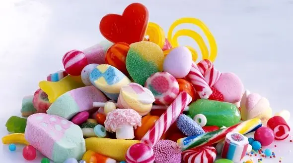 افسردگی عاملی گرایش به شیرینی/ اگر میل زیاد به خوردن شیرینی دارید احتمالا این ویتامین ها را کم دارید