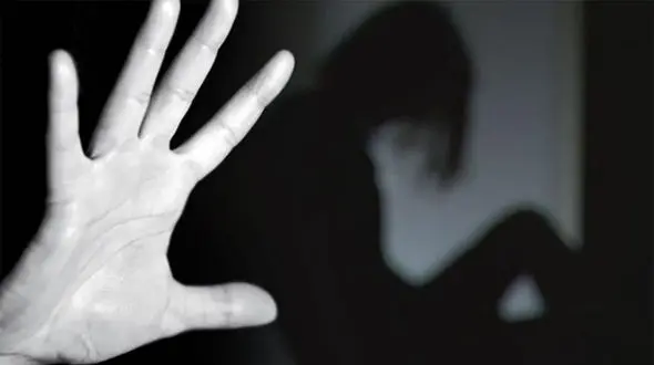 رقص و هم آغوشی گریه کنان زن شوهردار با مرد غریبه ! / خنده شوهر بی غیرت باورتان نمی شود