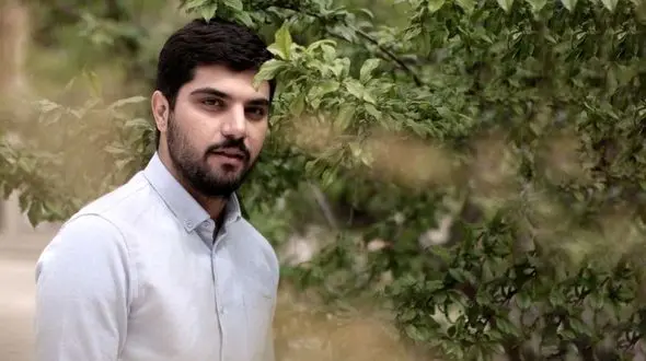 عکس آقازاده معروف در کنار یک خانم 