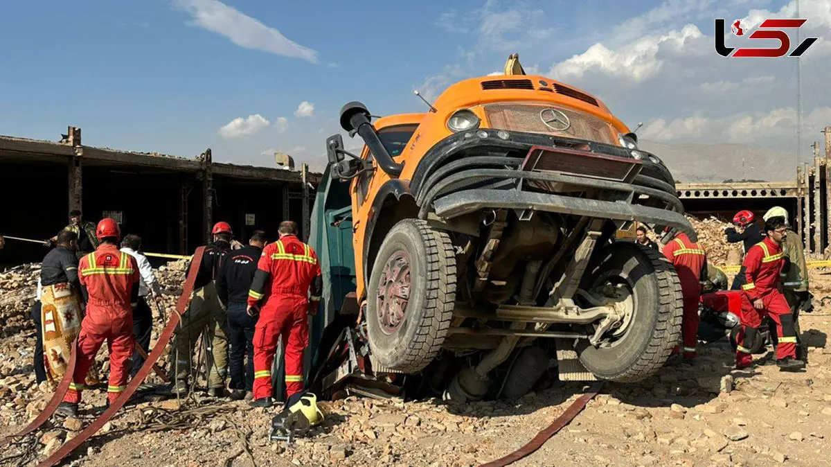 فیلم / زمین دو مرد و یک کامیون را بلعید / مرگ های تلخ در بزرگراه لشکری تهران + عکس