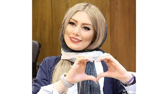 سلفی جنجالی سحر قریشی با یک مرد جوان دردسرساز شد + عکس