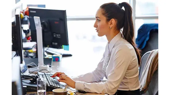 چرا زنان شاغل خانه‌داری را دوست ندارند؟ / هزار راه نرفته را بشناسید