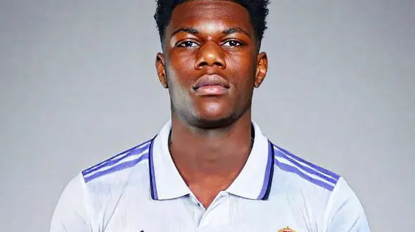 شوامنی نخستین خرید تابستانی رئال مادرید