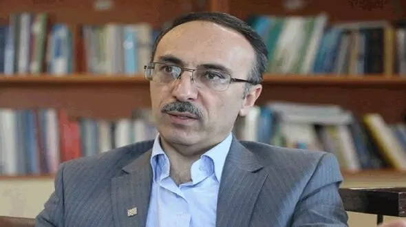 دکتر یونسیان: دو سوم مردم ایران به کرونا آلوده شده اند/ بازگشایی مدارس و دانشگاه ها، تدریجی و بااحتیاط باشد 