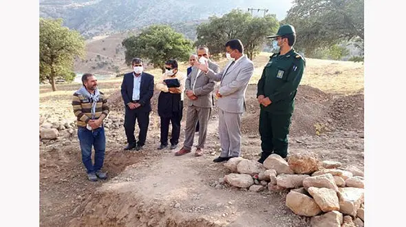 کشف 5 گورستان باستانی در سادات محمودی دنا