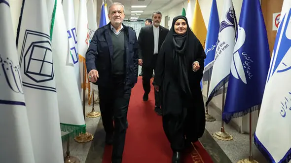 فرزانه صادق: کریدورهای ترانزیتی محور تبدیل ایران به هاب لجستیک است