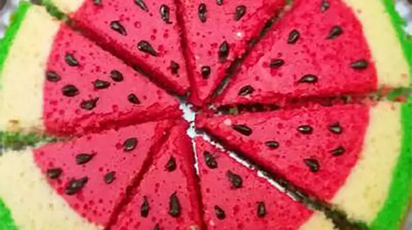 کیک هندوانه خوشمزه برای شب یلدا + فیلم 