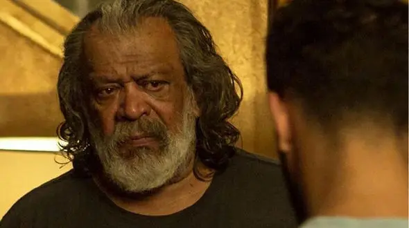 هیولای  خانه؛ نقش آفرینی درخشان حسن پورشیرازی در «پیرپسر» / سرک کشیدن به جایی که خبری از عشق، حمایت و پناه نیست