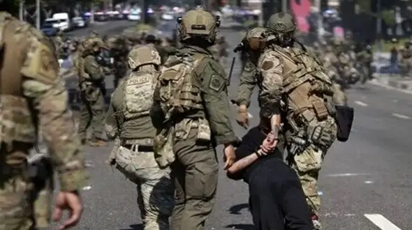 ناآرامی در لس‌آنجلس؛ آتش‌بازی ترامپ؟