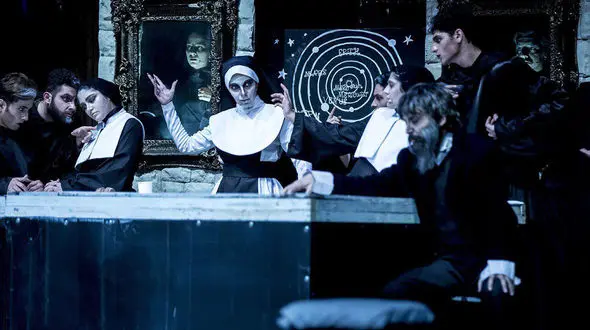 باید ها و نباید ها برای دیدن نمایش پیانیستولوژی / یک موزیکال خلاقانه و نقادانه +عکس 