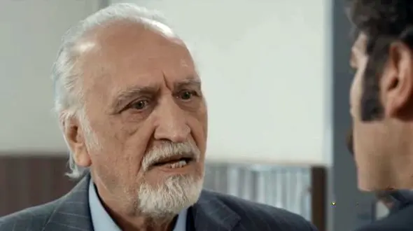  زن خارجی زیبای عزیز آقا سریال تانک خورها  بیرون سریال + عکس خانوادگی انگار همه خارجی اند !