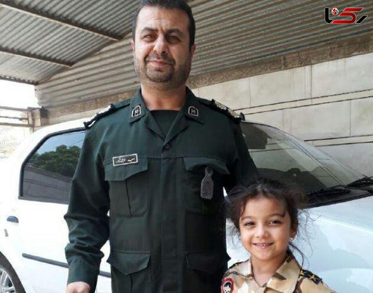 تصویر شهید حادثه تروریستی اهواز در کنار دختر خردسالش 