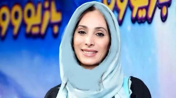 سحر زکریا خطاب به پرستو صالحی: شما بی سواد هستید باید بشینید سبزی و باقالی پاک کنید! با گریه زنگ زدید به آقای مدیری گفتید مادرم مریضه بیا به دیدنش!+فیلم