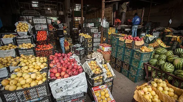 قیمت انواع میوه و تره بار در بازار امروز 