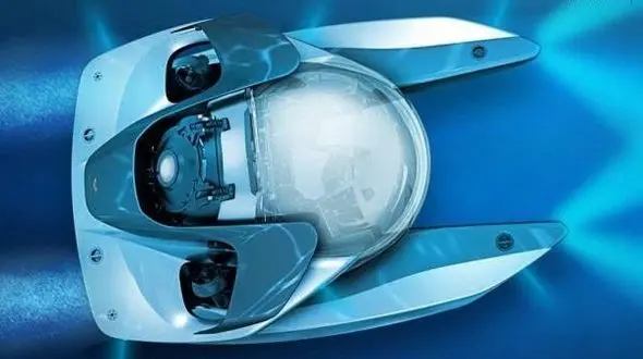 این زیردریایی ساخته آستون مارتین است