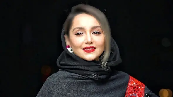  تیپ و چهره مدرسه ای و بامزه «نازنین بیاتی» در 7 سالگی+عکس