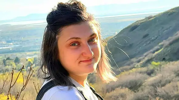 دوستی مجازی دختر جوان را به کام مرگ کشاند + عکس 