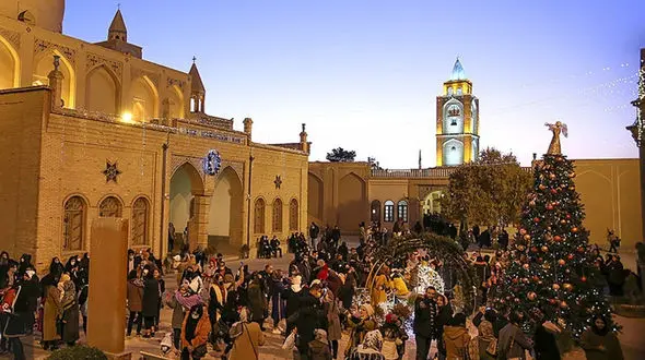 ببینید / حال و هوای کلیسای وانک اصفهان در آستانه کریسمس + فیلم 