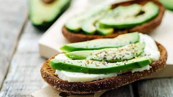 صاف شدن چربی های شکمی با این میوه پر خاصیت