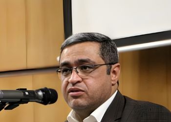 فیلم /  دکتر سعید عزیزی: به 3 دلیل با این دختر و پسرا ازدواج نکنید.../ نقطه ضعف پسر یا دختر.../دختره باباش .... !