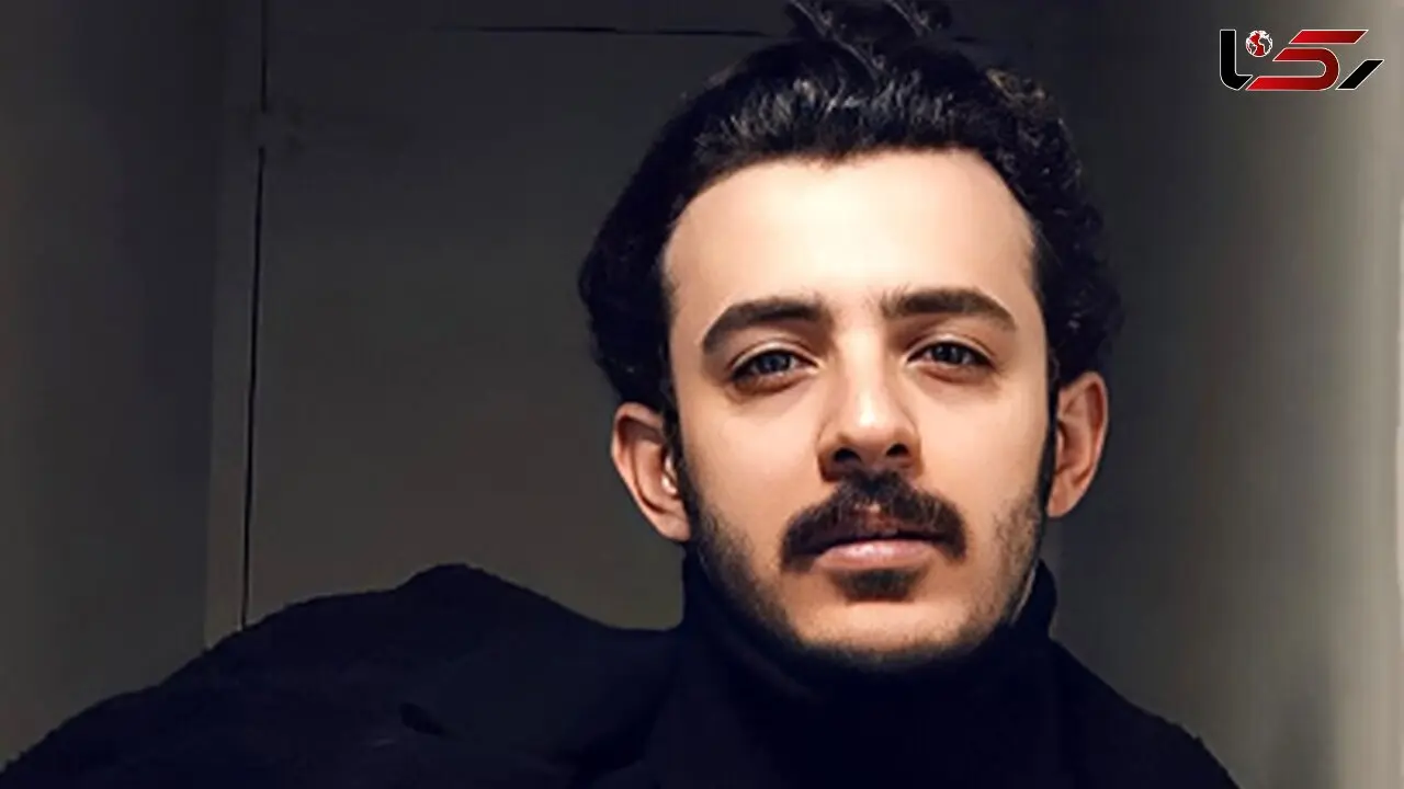 عکس/ چهره غمزده و حال آشفته علی شادمان با سیگار در مراسم عزای آتیلا پسیانی/ روحش شاد و یادش گرامی