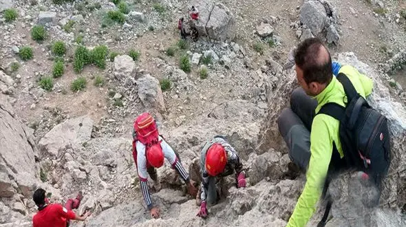 نجات کوهنوردان گرفتار شده در اشترانکوه