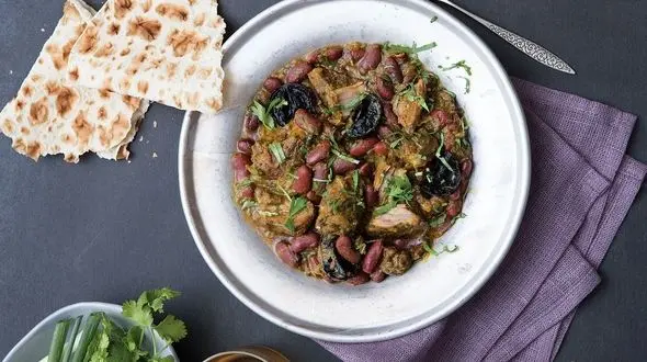 خورشتی خوشمزه و مقوی که با کم خونی مبارزه می کند