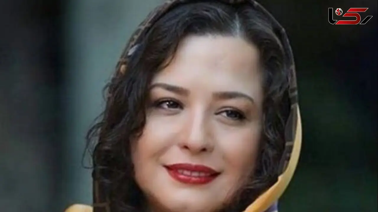 عکس ها / چیدمان گوشه زیبا و کنج خلوت خانه باصفا و دلباز مهراوه شریفی نیا / جاگلدانی چوبی، صندلی های قرمز و سماور آنتیک قدیمی