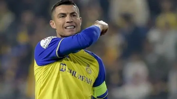 واکنش رونالدو به فریادهای «مسی مسی» هواداران در ورزشگاه+ویدیو