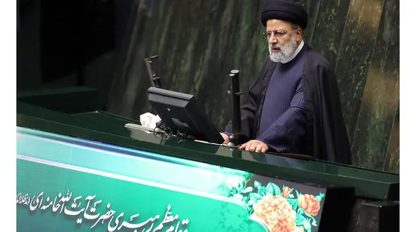 تعامل و تبادل‌نظر نمایندگان مردم با دولتمردان در رفع مشکلات کشور بسیار حائز اهمیت است