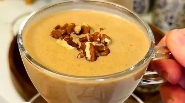 طرز تهیه نوشیدنی مقوی با خرما / فیلم