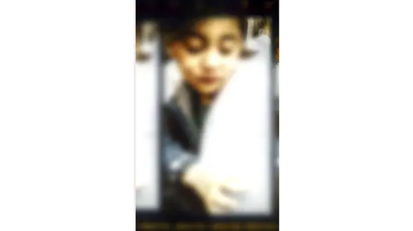 کودک کار در مترو دیدید به بهزیستی زنگ نزنید؛ بی فایده است! + فیلم