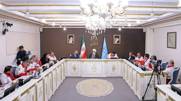 کسانی که در حادثه بندر شهید رجایی مسئولیت خود را انجام نداده‌اند باید بازخواست شوند / در بندر شهید رجایی، جمعیت هلال‌احمر خدمات مطلوبی ارائه داد