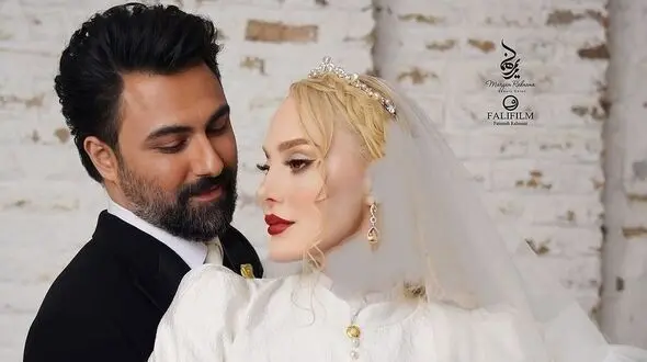 فیلم / نگاهی بر چیدمان مدرن و لوکس خانه آرام جعفری نو عروس سینمای ایران  / از  فرش پتینه تا دکوراسیون سفید کوریدور از  مبلمان کلاسیک تا پاسیوی دلباز با لوستر بلوری و حیوان خانگی زیبای عروس و داماد ...