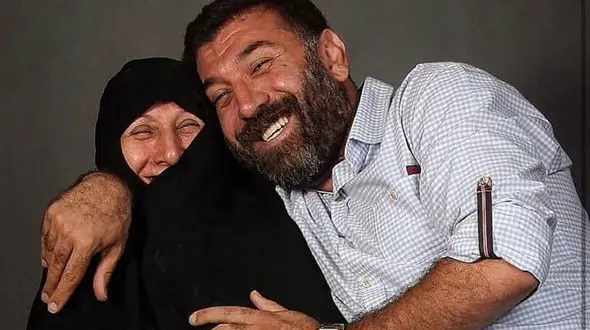 دلنوشته صابر ابر در سوگ علی انصاریان: برای مادر علی غمگینم !