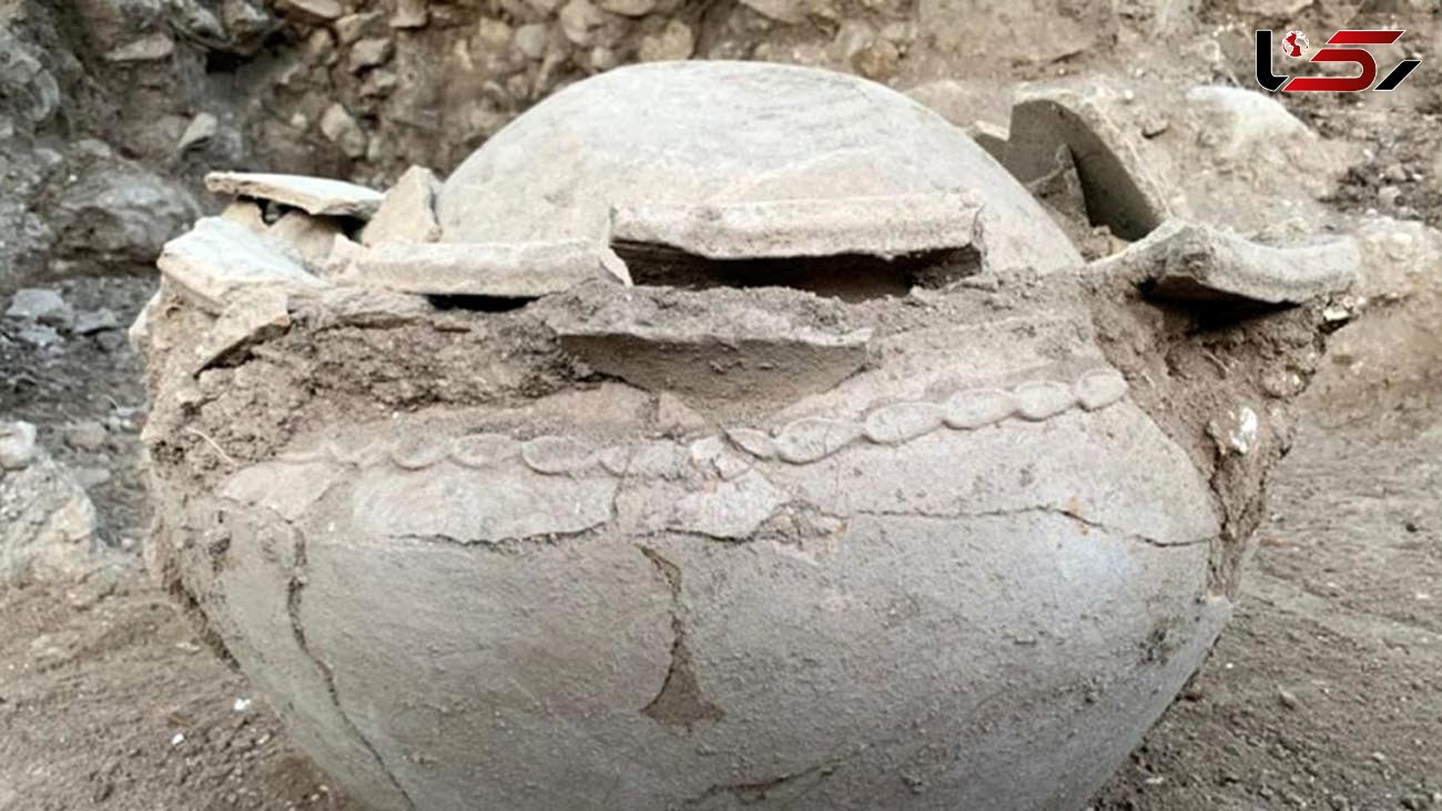کشف کوزه 1200 ساله‌ با محتویات ترسناک + عکس