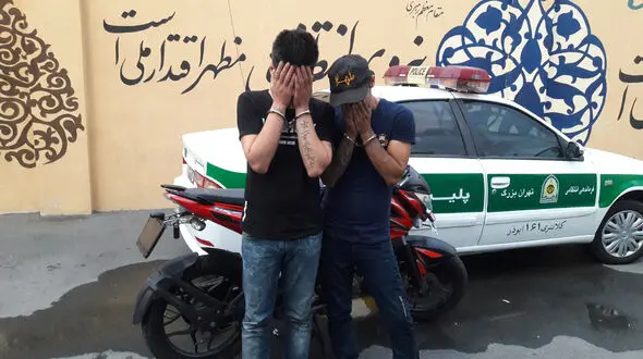 پایان جولان 2 پسر با موتور شیطانی در تهران + فیلم صحنه سرقت