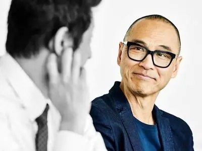 چگونه در مکالمات بهترین واکنش را نشان دهیم؟ 5 روش ساده و موثر