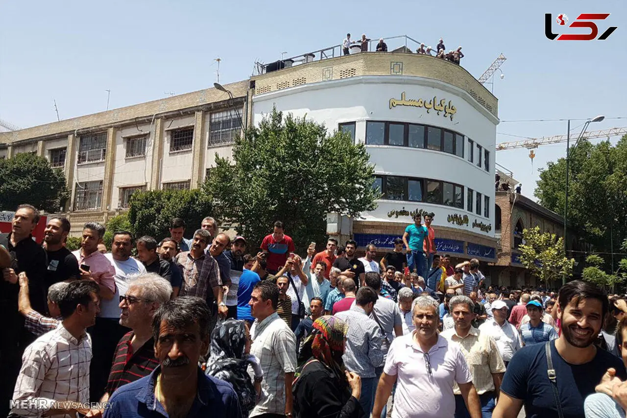 بخش‌هایی از بازار تهران امروز هم بسته ماند/تجمع در خیابان پانزده خرداد