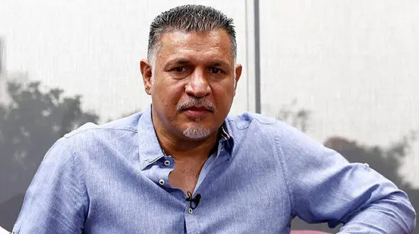 اولین عکس از 4 برادر خوش هیکل علی دایی / از خوشتیپی آقای گل هیچی کم ندارند !