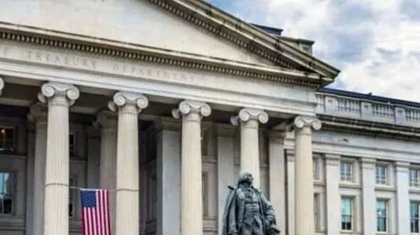 اولین تحریم‌های ترامپ علیه ایران؛ تحریم شبکه بین المللی ارسال نفت خام ایران در چین، هند و امارات 
