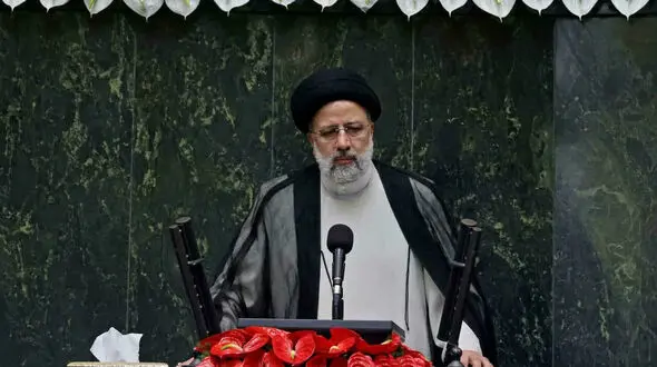 رئیس جمهور: در انتخاب وزرا تحت تاثیر هیچ جریان و گروه خاصی قرار نگرفتم