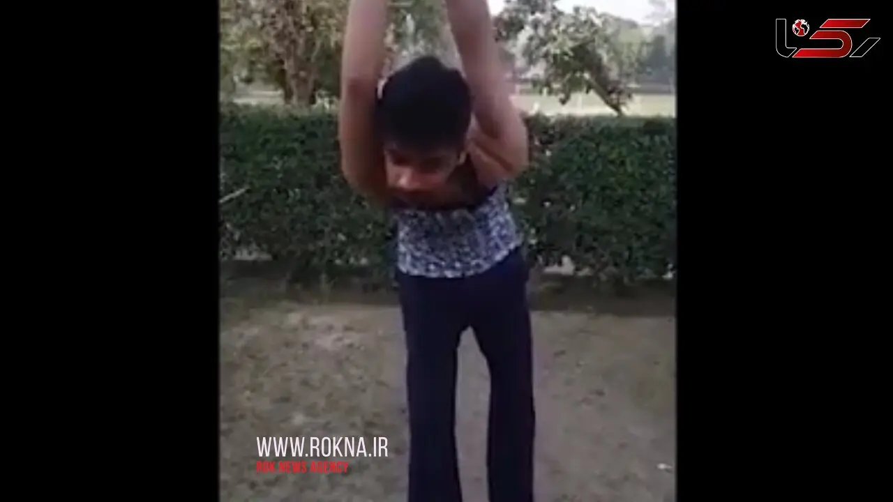 جوانی که می تواند شانه اش را 360 درجه بچرخاند+فیلم