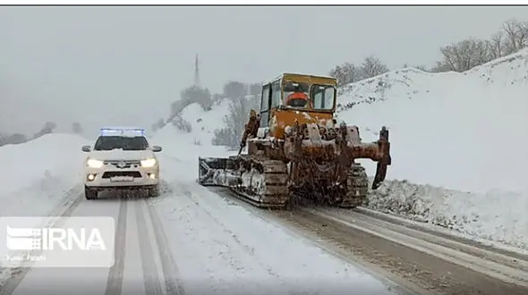 تردد در جاده‌های بروجرد به کندی صورت می‌گیرد + فیلم