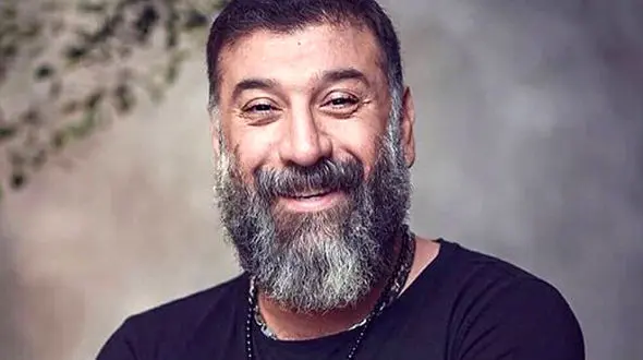 علی انصاریان امروز شرمنده مادرش شد !