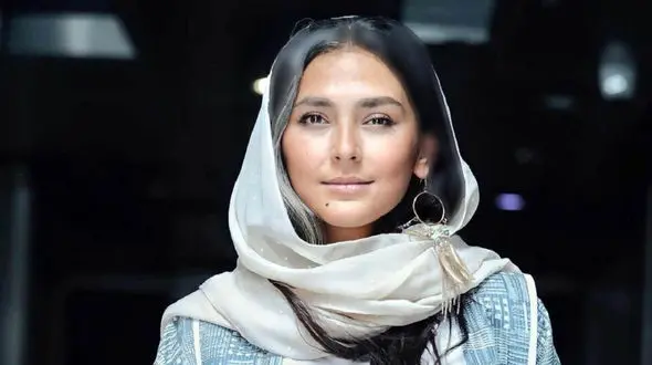 استوری پرمعنای هدی زین‌العابدین در یک خودرو