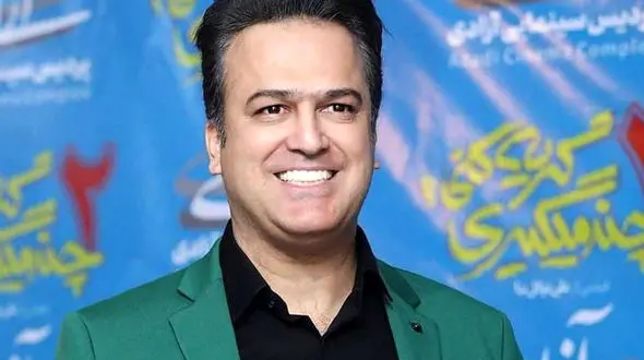 شباهت شگفت انگیز حامد آهنگی با مادرش ! / مگه میشه پیشانی ، چشم و ... شبیه هم !