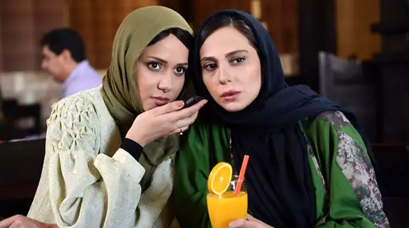 رقابت عجیب رعنا آزادی ور و پریناز ایزدیار ! / غوغای 2 خانم بازیگر 